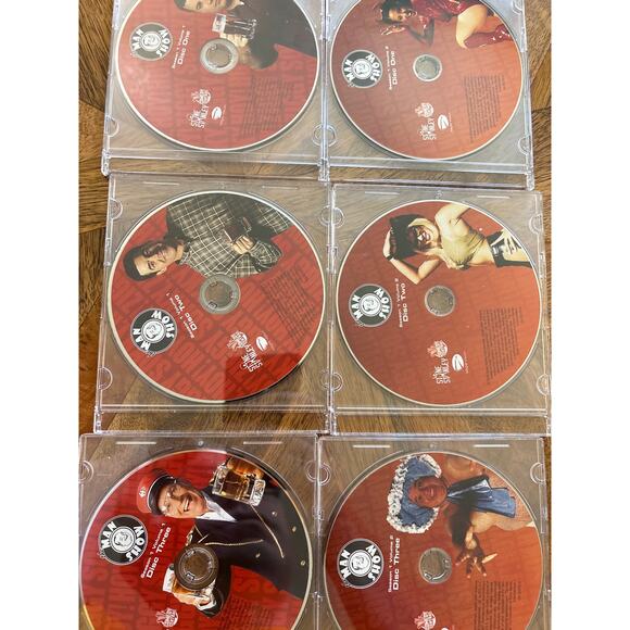 Drawn together season 1&2 Y2K uncensored 2005 DVD bundle - Picture 3 of 3